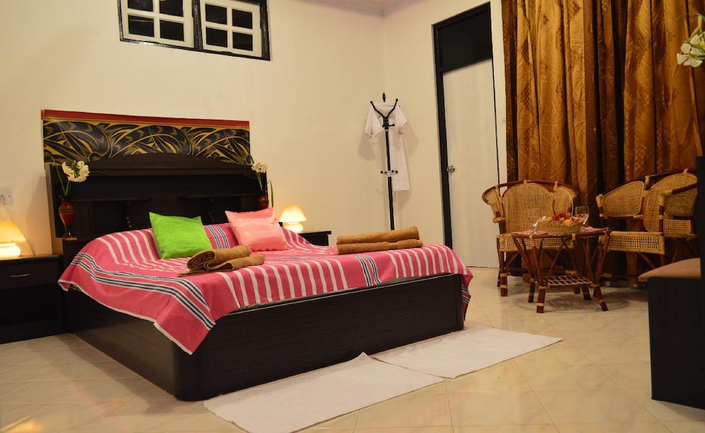 Vashafaru Inn Maldives Room photo